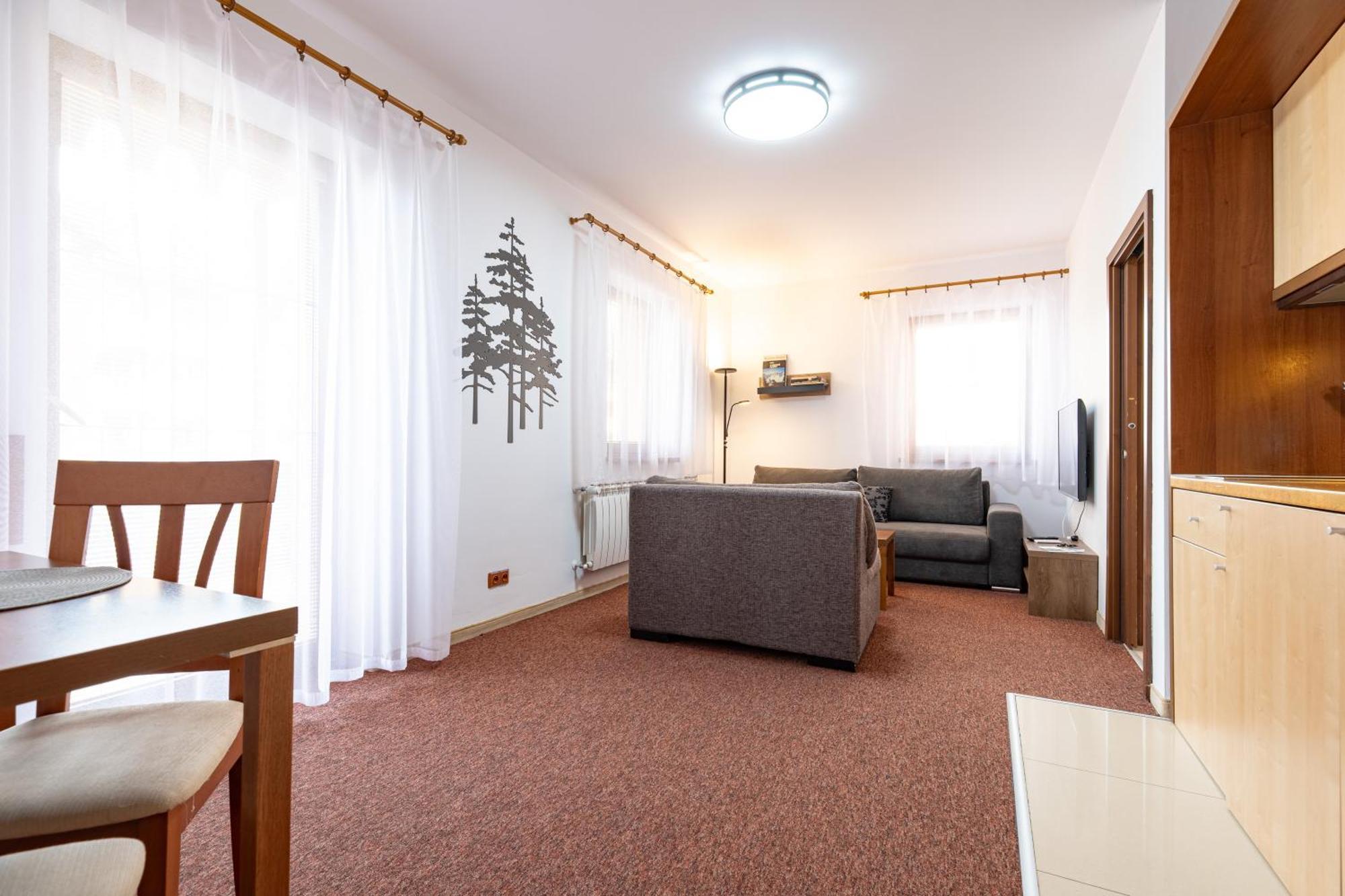 Family & Friends Apartment Vel'ka Lomnica Eksteriør billede